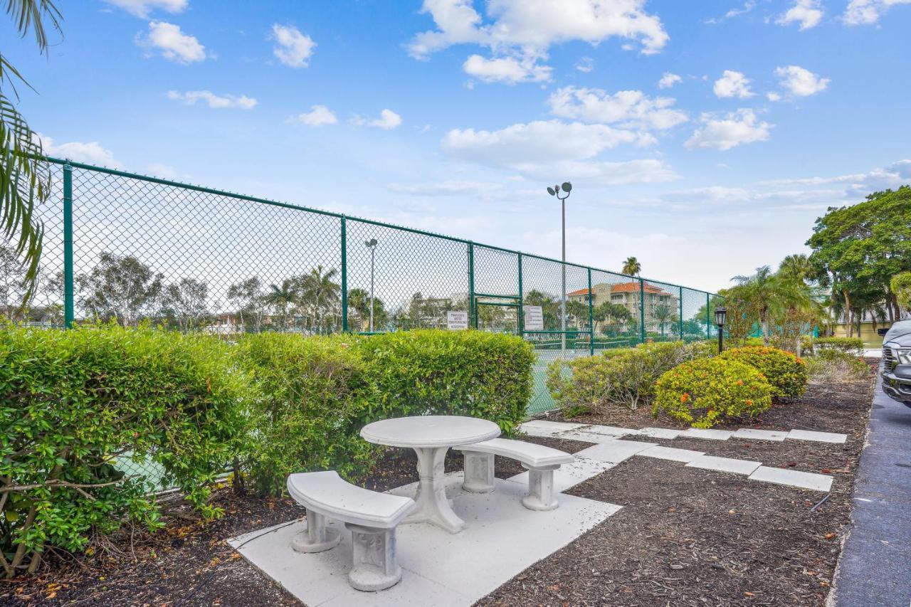 Bayshore Yacht & Tennis 216 Clearwater Beach Exteriör bild